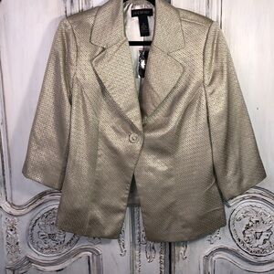 Lane Bryant NWT Gold Metallic Mid Sleeve Special Blazer Size 16